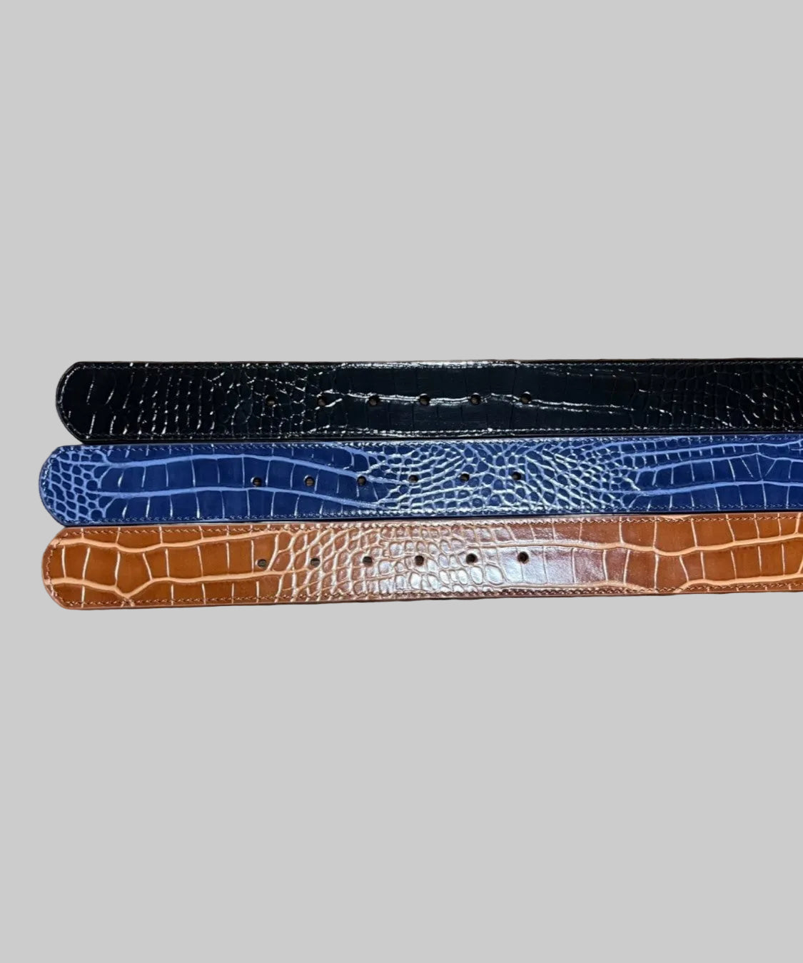 Sebring Birdie Belt Buckle on Blue Mock Croc Belt
